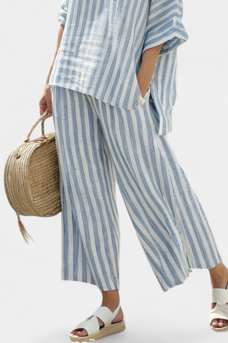 Federica — Sofisticato top in lino a righe blu e pantaloni dal taglio morbido