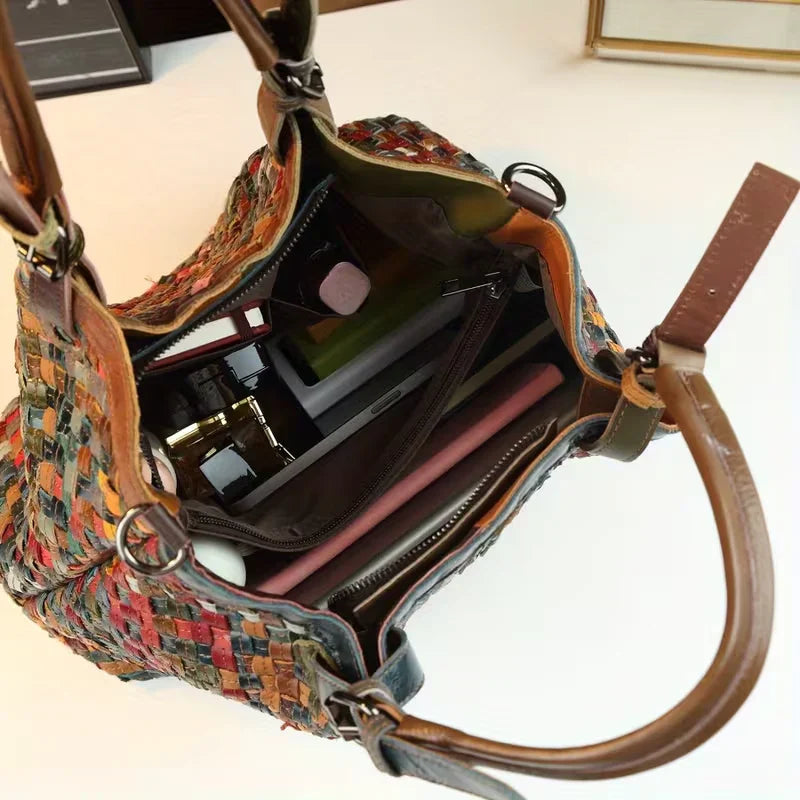 El encanto ecléctico de Laura | Bolso tote de piel con patchwork