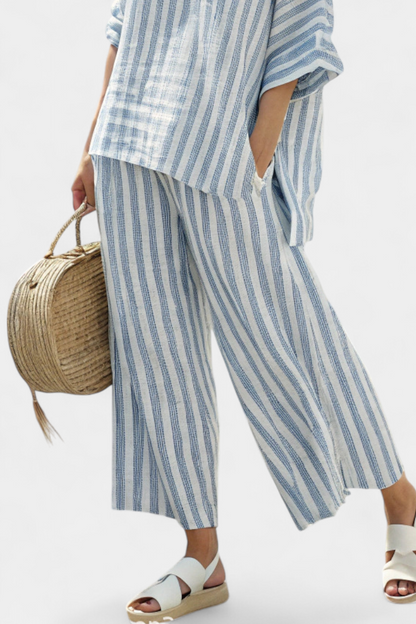 Federica — Sofisticato top in lino a righe blu e pantaloni dal taglio morbido