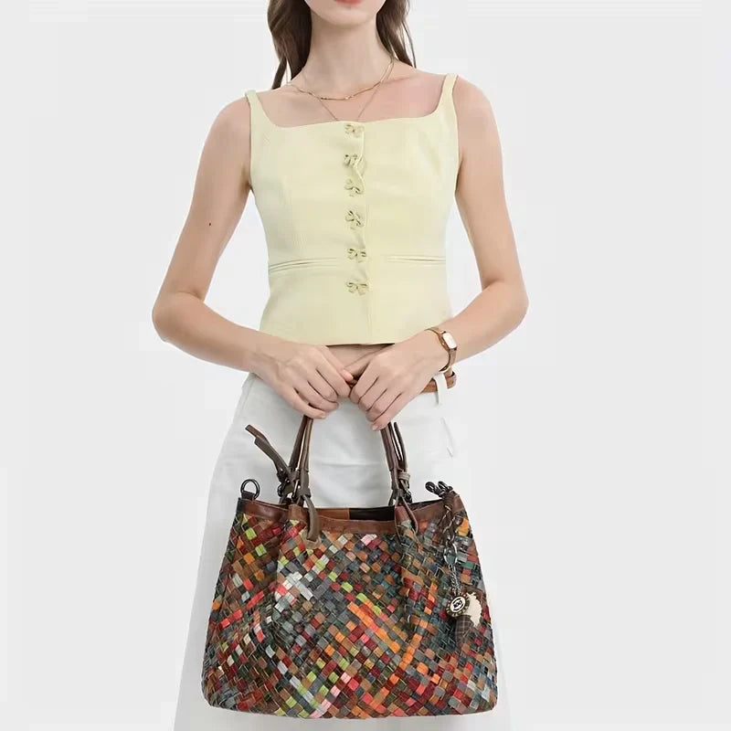 El encanto ecléctico de Laura | Bolso tote de piel con patchwork